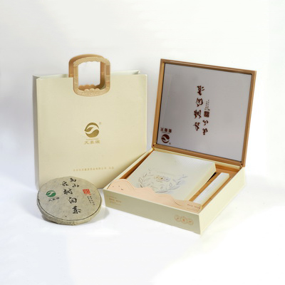 2010年高山古树老白茶，350g，一盒800元